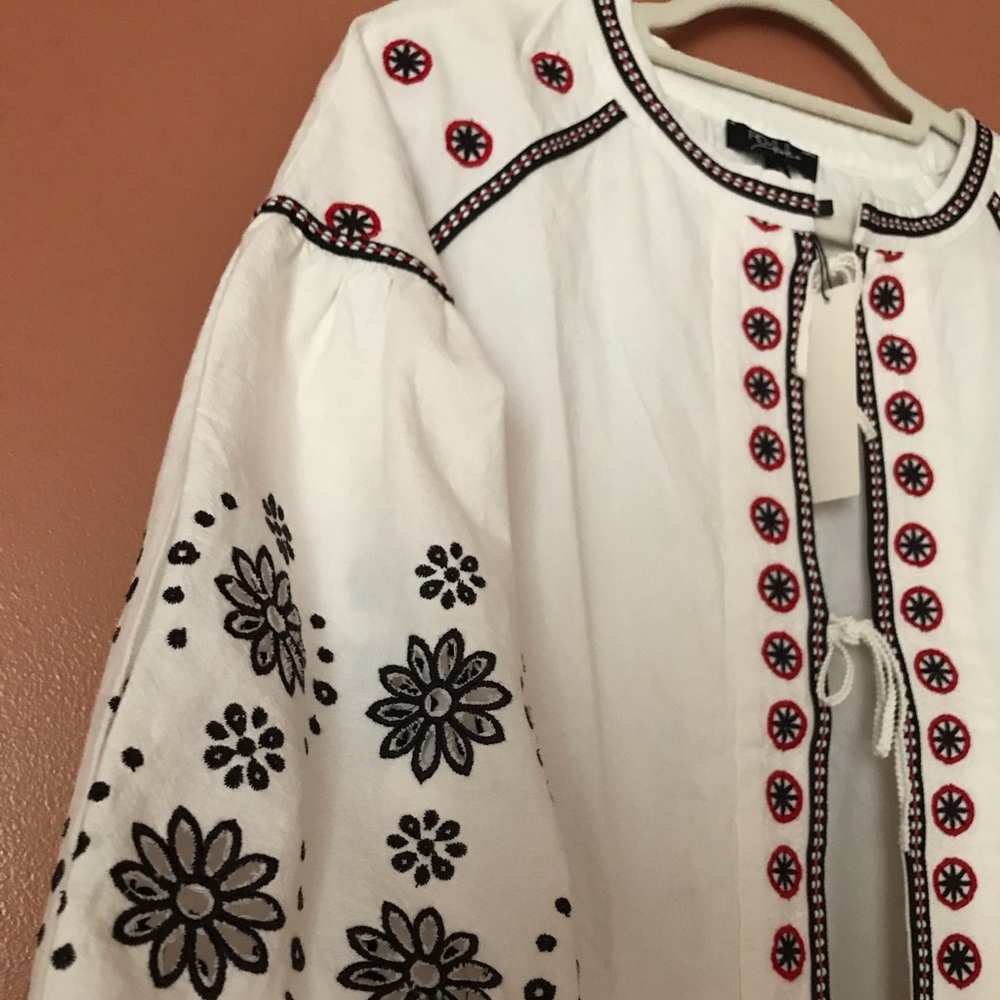 NWT ANTHRO/ RD & KOKO FROMY TIE WHITE EMBROIDERED TOP - Picture 5 of 10